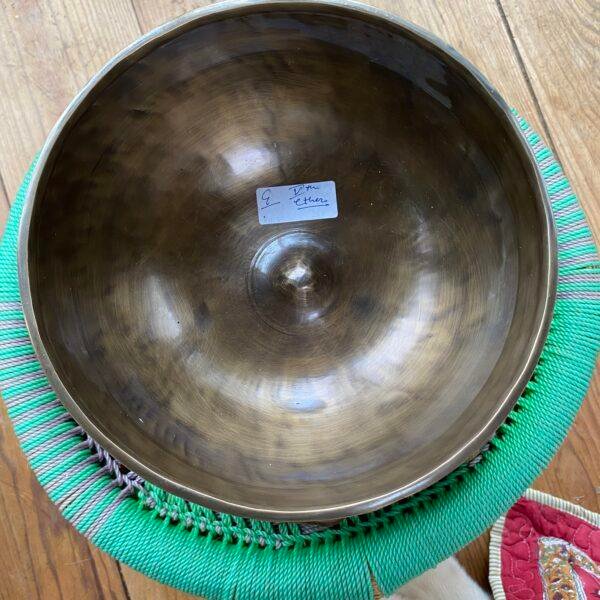 12 sl bol shiva lingam sol vue dessus