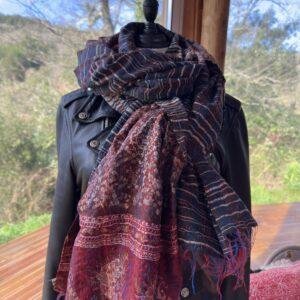 chale kantha bordeaux et noir rayé blanc 6