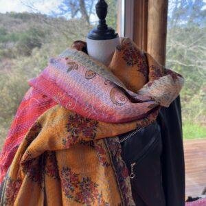 chale kantha brouge rose et jaune bordeaux 3
