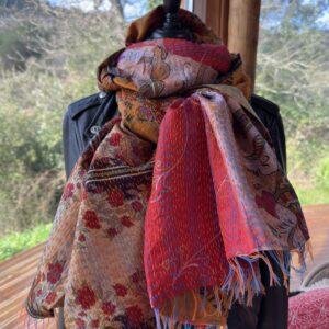 chale kantha brouge rose et jaune bordeaux 6