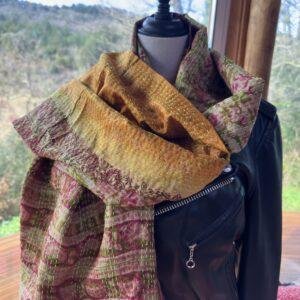 echarpe kantha orange bordeaux et rose fleuri 3